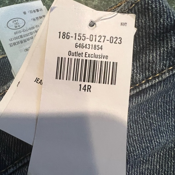 HP 💚 🆕 A&F | Distressed Hi-Rise Mom Jeans Size 14. NWT - Picture 5 of 6